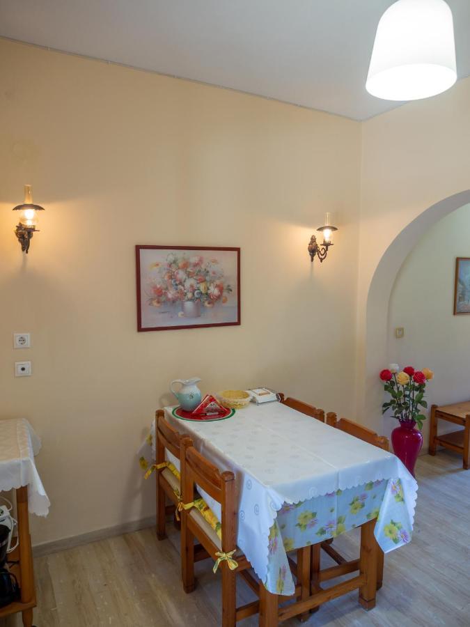 Apartment Eleni's & 1